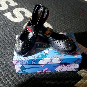 'Rumor Has It' Floral Loafers